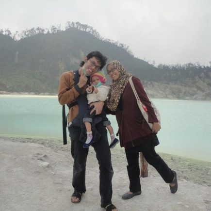 Foto Bersama di Kawah Putih