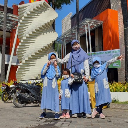 Mampir Di Rest Area dalam Road Trip Bali