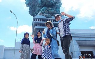 Patung Garuda Wisnu Kencana Bali