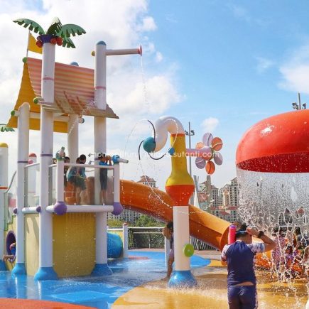 Water Play Area Splash-N-Surf Singapura