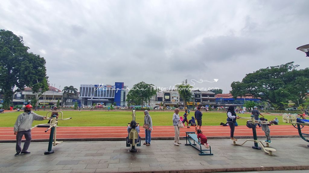 Alat Gym & Jogging Track Alun-alun Kota Bogor