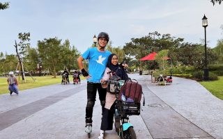 Pacaran di Kiara Artha Park