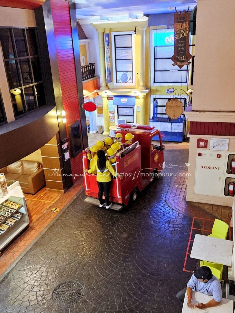 Mobil pemadam kebakaran