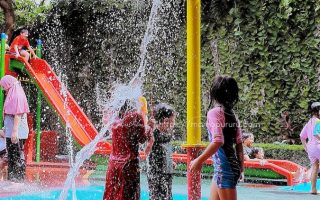 Main air di The Playground