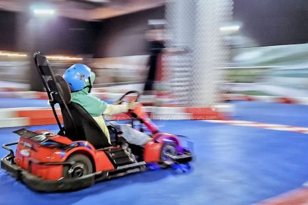 Nawa main gokart di mall