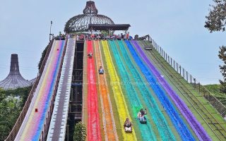 Rainbow Slide Dusun Semilir