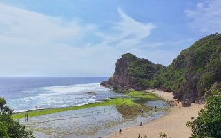 Pantai di Gunung Kidul