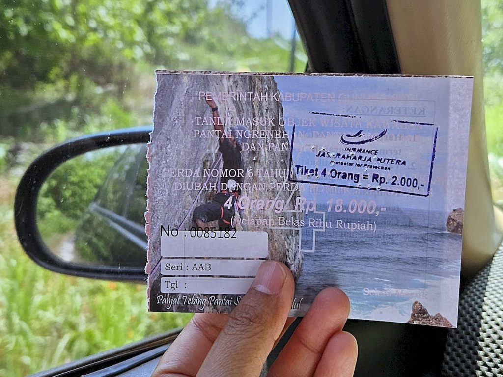 Biaya ke pantai Gunung Kidul