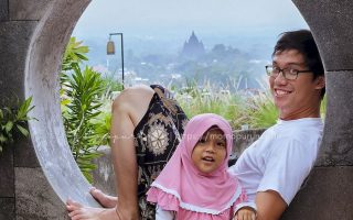 Pemandangan candi Prambanan