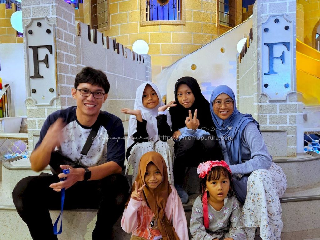 Mengajak keluarga ke Fanpekka