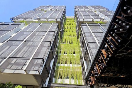 tampilan aviary hotel