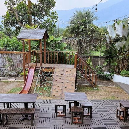 area playground Samola