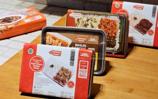 Ayam betutu sambal matah indomaret