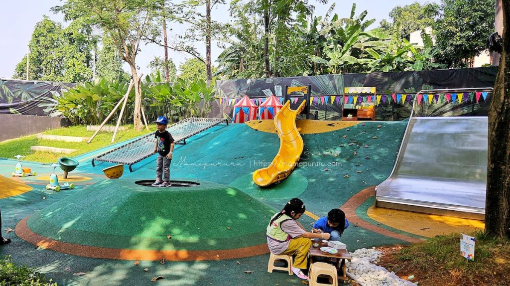 playground urban forest cipete