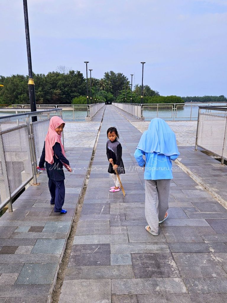 Jembatan Cinta pulau Tidung