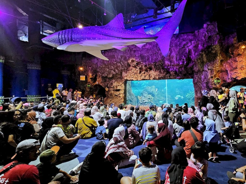 Penuhnya Sea World Ancol