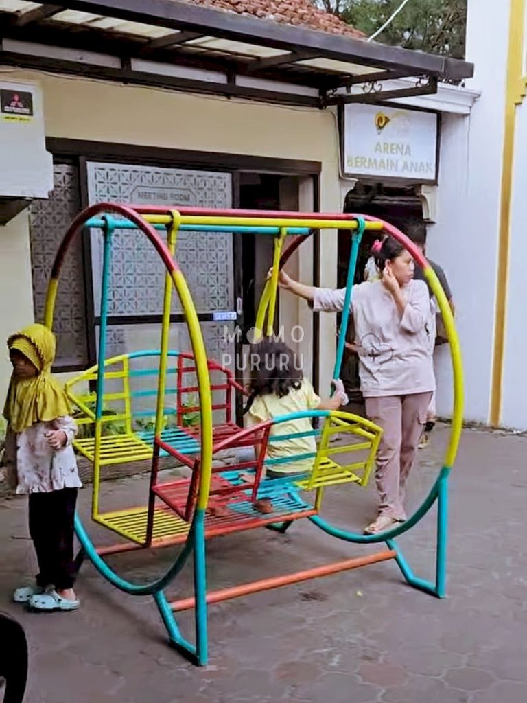 Playground di Sate Klathak Pak Pong