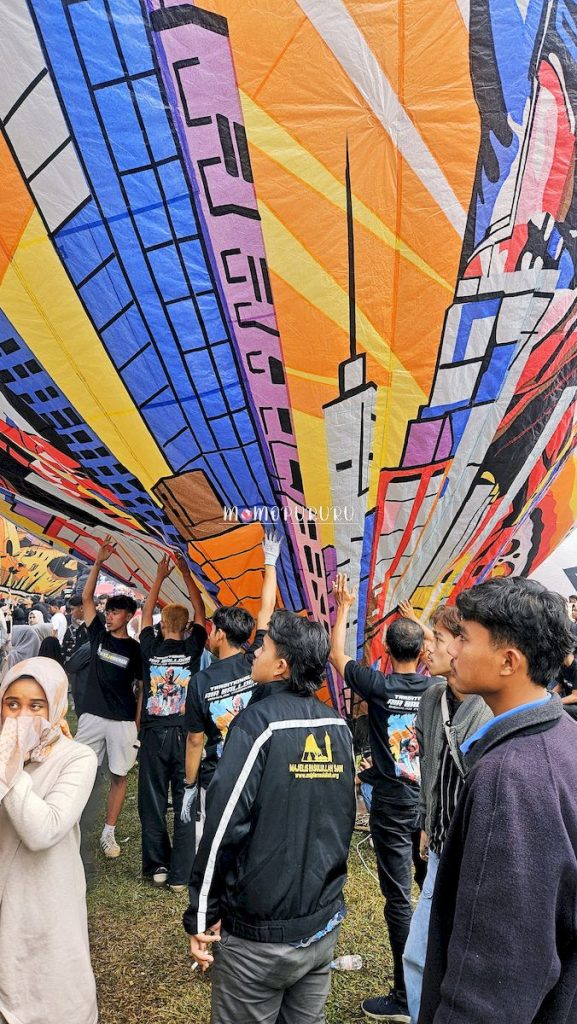 Tim di setiap balon udara
