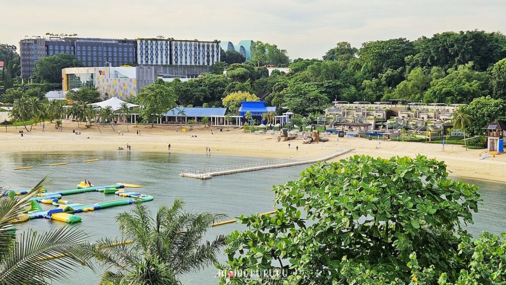 Sentosa Island dari ketinggian
