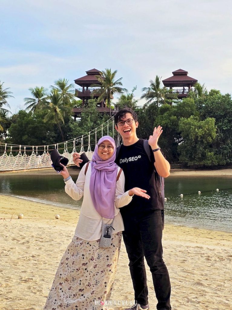 Happy ke Southernmost Point of Continental Asia