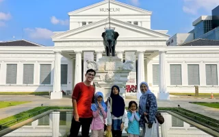 Siap walking tour di Museum Nasional
