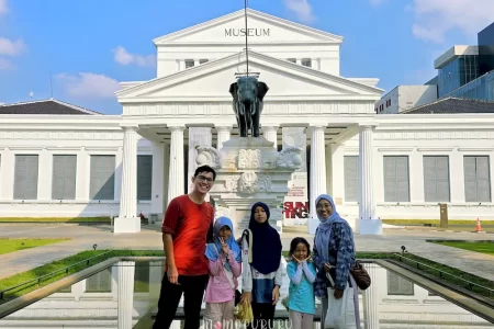Siap walking tour di Museum Nasional