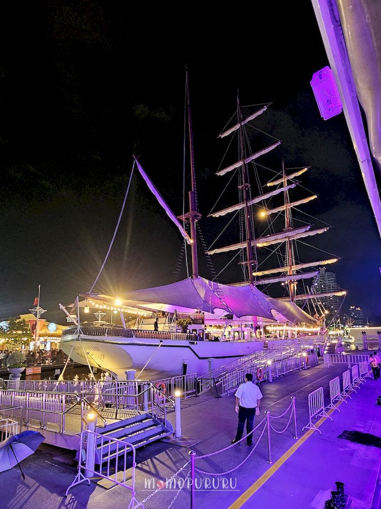 River cruise Thailand