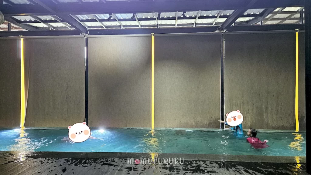 Anak-anak puas berenang