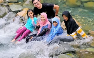 Santai bareng di Curug Leuwi Hejo