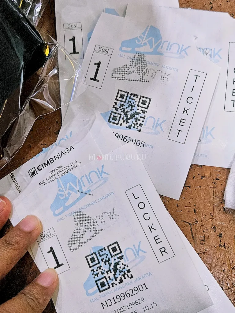 Tiket yang diberikan di Sky Rink