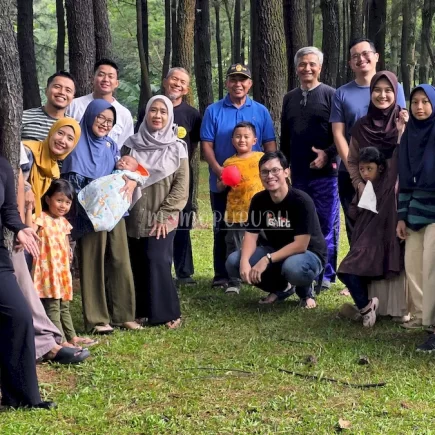 Keluarga mertua dan besannya