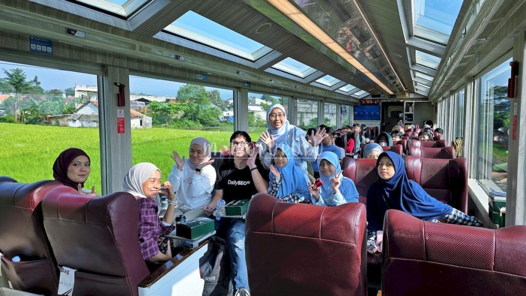 Foto bersama teman Malaysia