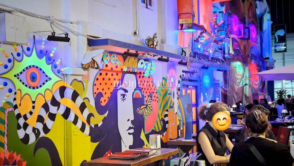 Suasana Malam di Haji Lane